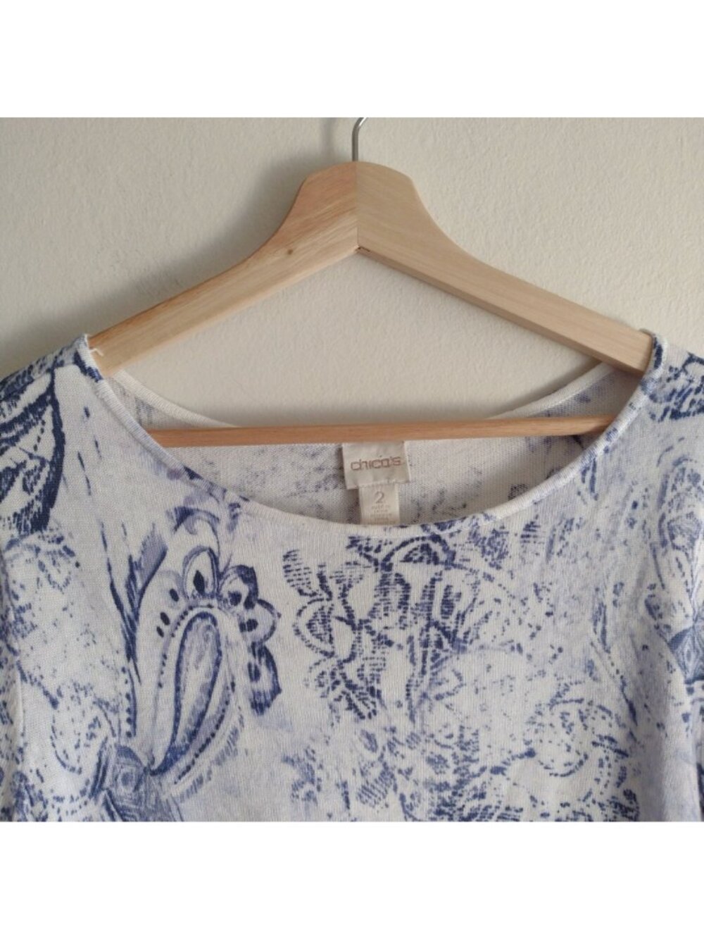 Chico's Paisley Print Sweater L Blue White Relaxed Fit Cotton Blend Lace Trim - Picture 2 of 9